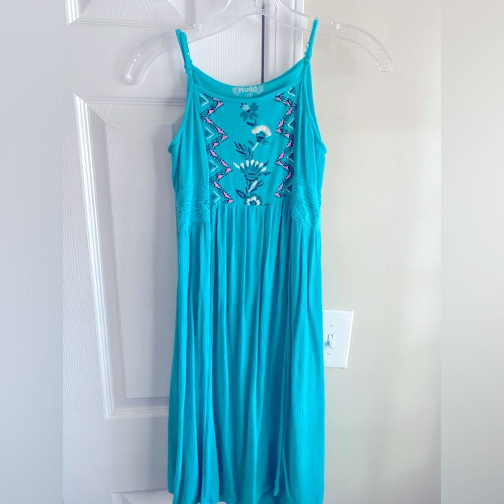 Girl's Mudd size 12 dress. Great condition & really pretty.